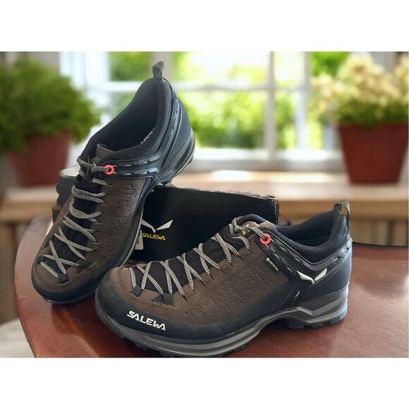 Salewa Mountain Trainer 2 GTX Mountaineering Shoes Black/Bungee Cord Size 9.5 EU - Picture 2 of 12